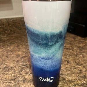 Swig Blue Ombre Stainless Tumbler - Coastal Gradient